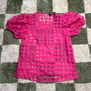 Vibrant pink puff sleeves size women’s small preppy modern, fairy core